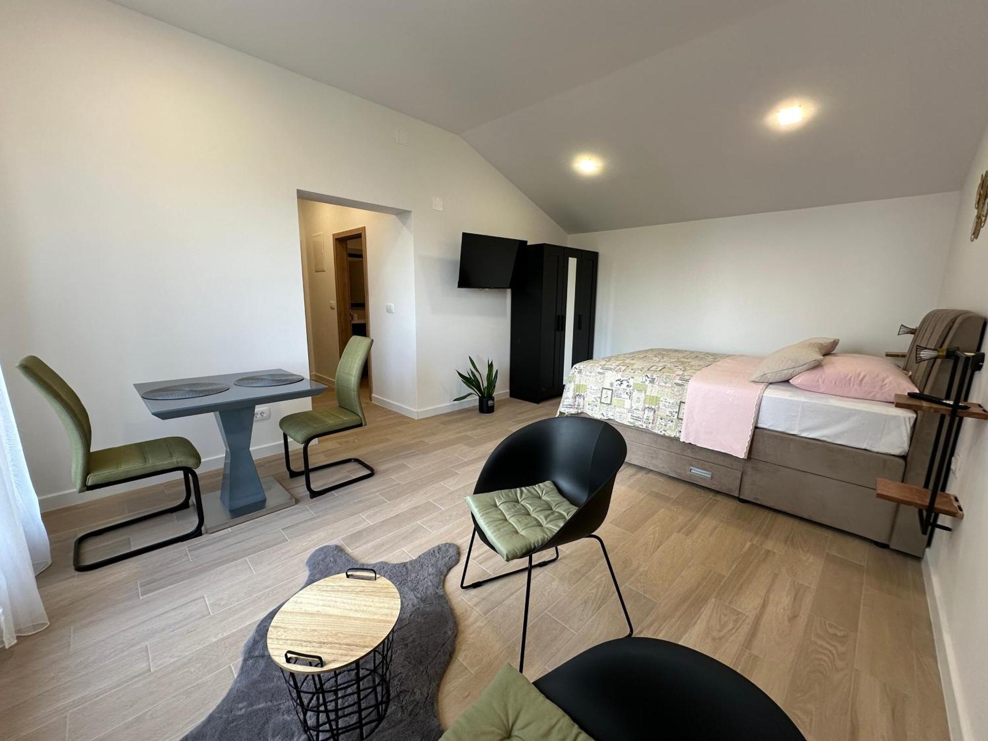 Apartmani "Mnm", Senj 센 외부 사진