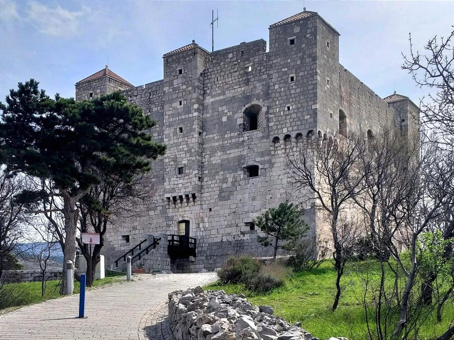 Apartmani "Mnm", Senj 센 외부 사진